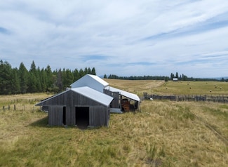 1605 Jasmine Ln, Weippe, ID 83553