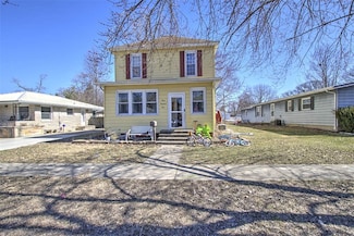 304 N Saint John St, Assumption, IL 62510