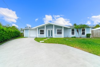 6803 Kingston Dr, Lake Worth, FL 33462