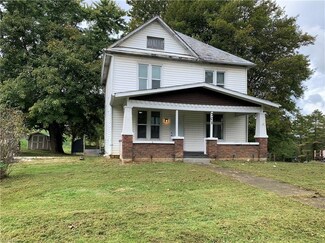 701 Highland Ave, Cambridge, OH 43725