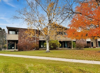 425 W Willow Ct Unit 153, Fox Point, WI 53217