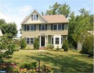 321 9th Ave, Haddon Heights, NJ 08035