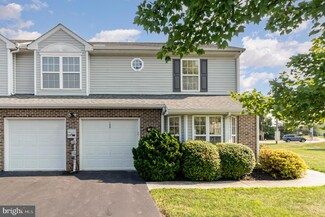 148 Kestrel Ct, Hummelstown, PA 17036