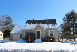 9 Presnell St, Portland, ME 04102