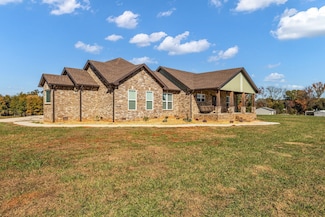 1645 Oak Grove Rd, Decherd, TN 37324