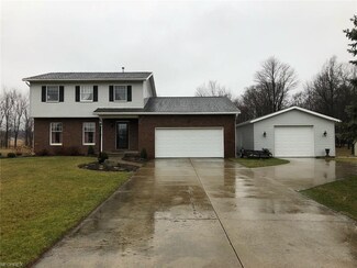 11937 Hidden Lake Dr, Marshallville, OH 44645