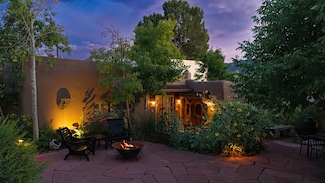 20 Valerio Rd, Ranchos de Taos, NM 87557