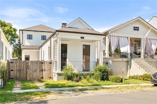 826 Delachaise St, New Orleans, LA 70115