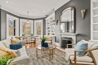 148 Commonwealth Ave Unit 301, Boston, MA 02116