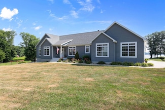 7395 E Hudson Pointe Ln, New Carlisle, IN 46552