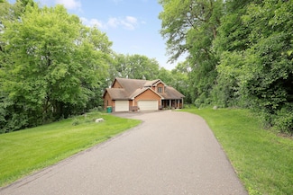 655 Trails End Rd, Mound, MN 55364