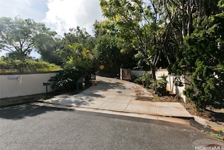 2500 Aha Aina Place Unit H, Honolulu, HI 96821