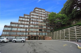 755 Narrows Rd N Unit 602, Staten Island, NY 10304