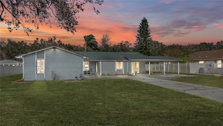 3743 Red Oak Ct, Lake Wales, FL 33898