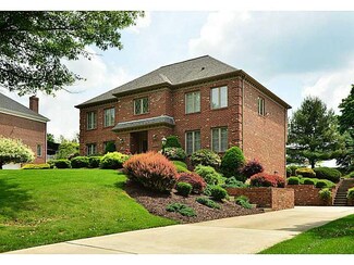 200 Abbey Brook Ln, Venetia, PA 15367