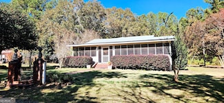 124 Kitchens Rd, Cochran, GA 31014