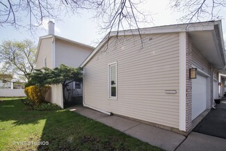 713 Pintail Ct Unit 713, Deerfield, IL 60015