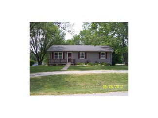 208 N 12th St, Albany, MO 64402