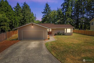 828 Livingston St NE, Lacey, WA 98516