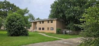 1638 Denton Rd, Dothan, AL 36303