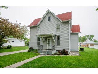 226 E 2nd Ave, Lisbon, IA 52253