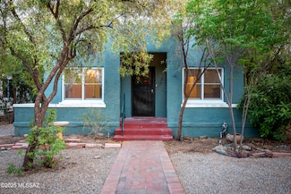 2216 E Helen St, Tucson, AZ 85719