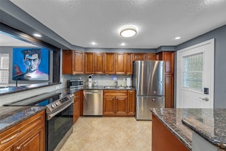 3050 NE 16th Ave Unit 207, Oakland Park, FL 33334
