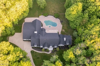 1463 Reserve Dr, Akron, OH 44333