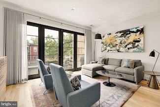 930 French St NW Unit 2, Washington, DC 20001