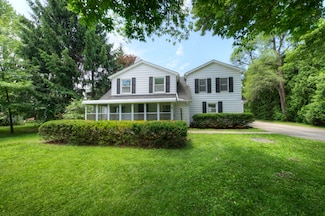 15601 Park Ln, Plymouth, MI 48170