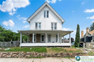 419 E Washington St, Slatington, PA 18080