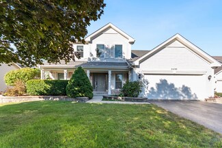 2482 Bayhill Ct, Aurora, IL 60503