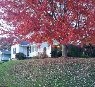 433 Hess St, Morgantown, WV 26501