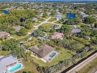 214 NE Blairwood Trace, Jensen Beach, FL 34957