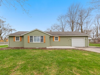 606 Sunset Rd, Hebron, IN 46341