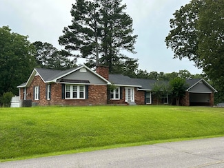 301 9th St, Booneville, MS 38829