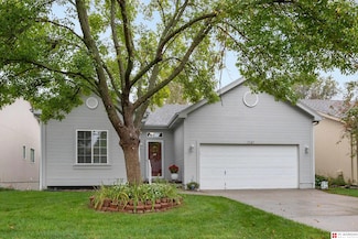 15123 Tibbles St, Omaha, NE 68116