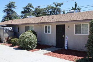 25 W San Jose Ave, Clovis, CA 93612