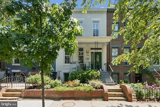106 15th St SE, Washington, DC 20003