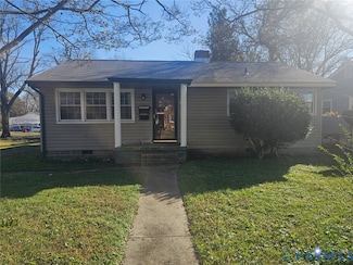 810 Fort Henry St, Petersburg, VA 23803