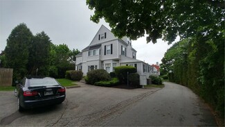 114 Girard Ave Unit 3, Newport, RI 02840