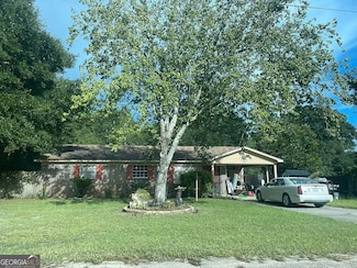 773 Twin Lakes Dr, Defuniak Springs, FL 32433