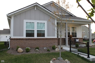 360 Lincoln Cir W, Fortville, IN 46040