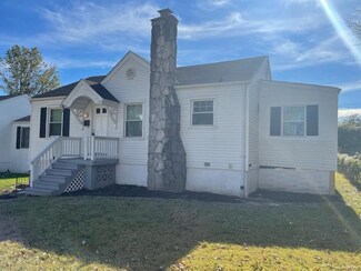 7624 Stanwood Dr, Saint Louis, MO 63121
