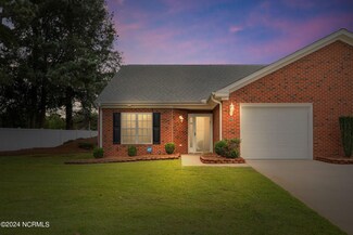 210 New Hope Village Dr, Goldsboro, NC 27534