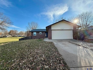 3815 Sweetbriar Ln, Lincoln, NE 68516