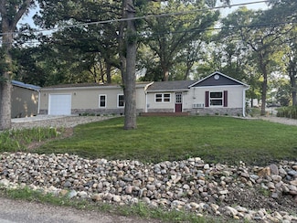 16423 255th Ave, Spirit Lake, IA 51360