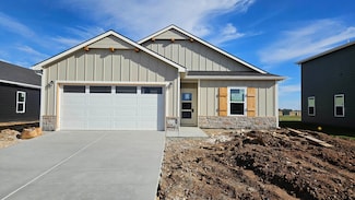 1502 N Sedgwick St, Garden Plain, KS 67050