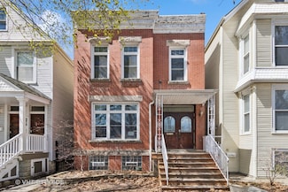 3816 N Hermitage Ave, Chicago, IL 60613