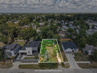 3707 Bain St, Houston, TX 77026